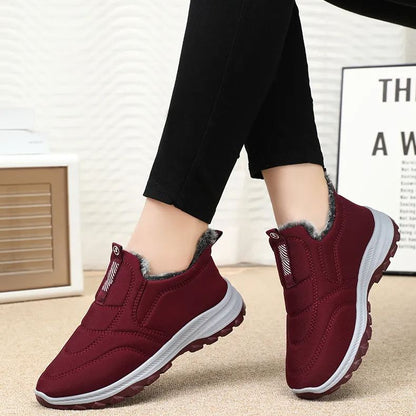 🔥MA 50% KEDVEZMÉNY - NE MARADJ LE｜ ⏰ - Puha és kényelmes téli olasz luxusmárkás velúr ortopéd cipő ｜tartást ad - lábfájdalom csillapítására